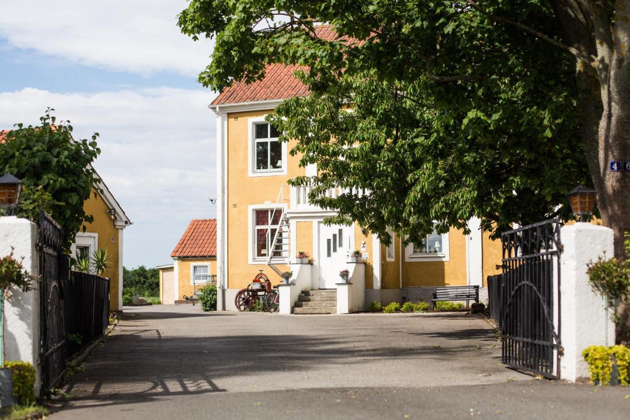 Mjaellbyhus Pensionat & Stugby Сёльвесборг Экстерьер фото