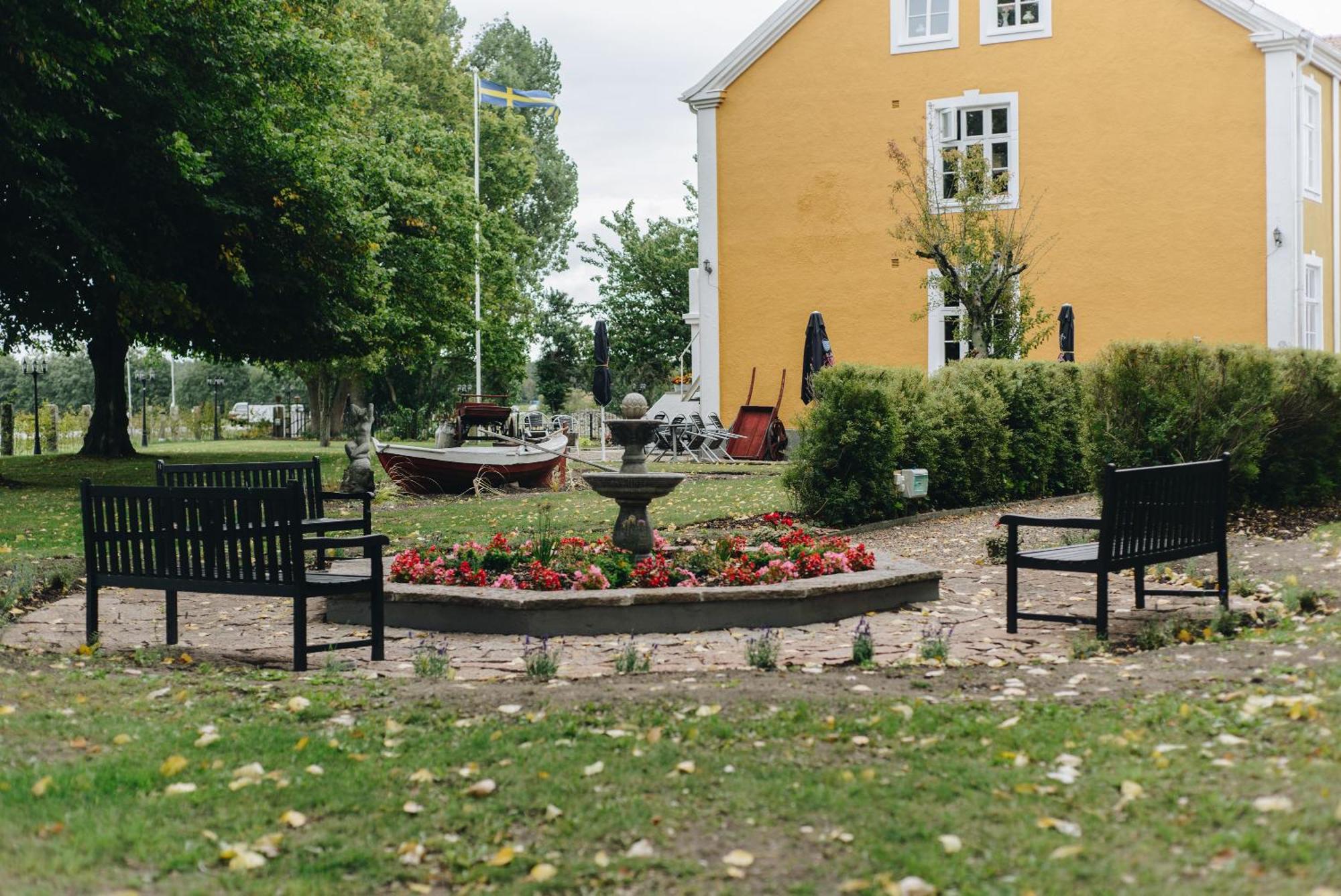 Mjaellbyhus Pensionat & Stugby Сёльвесборг Экстерьер фото