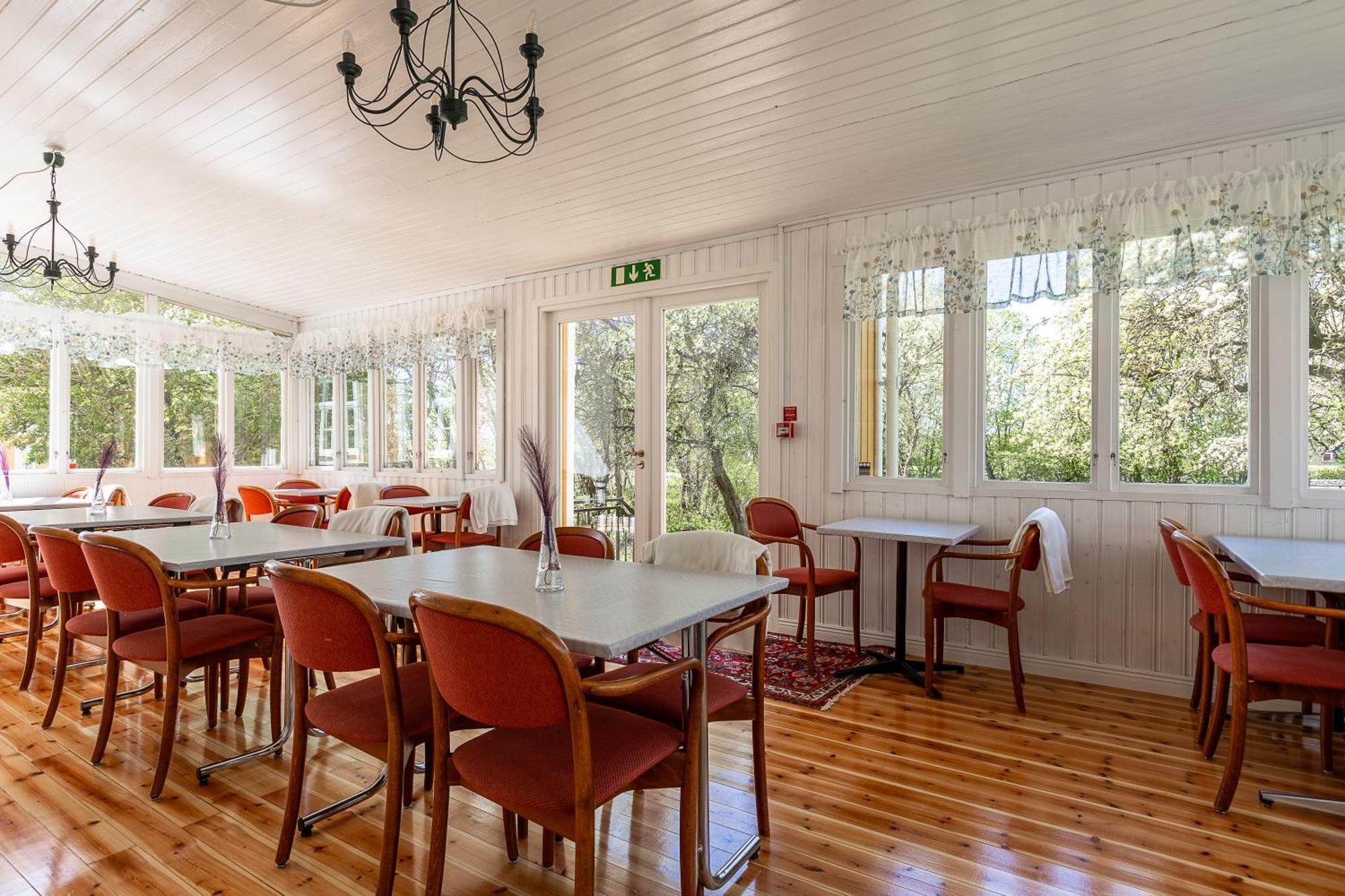 Mjaellbyhus Pensionat & Stugby Сёльвесборг Экстерьер фото