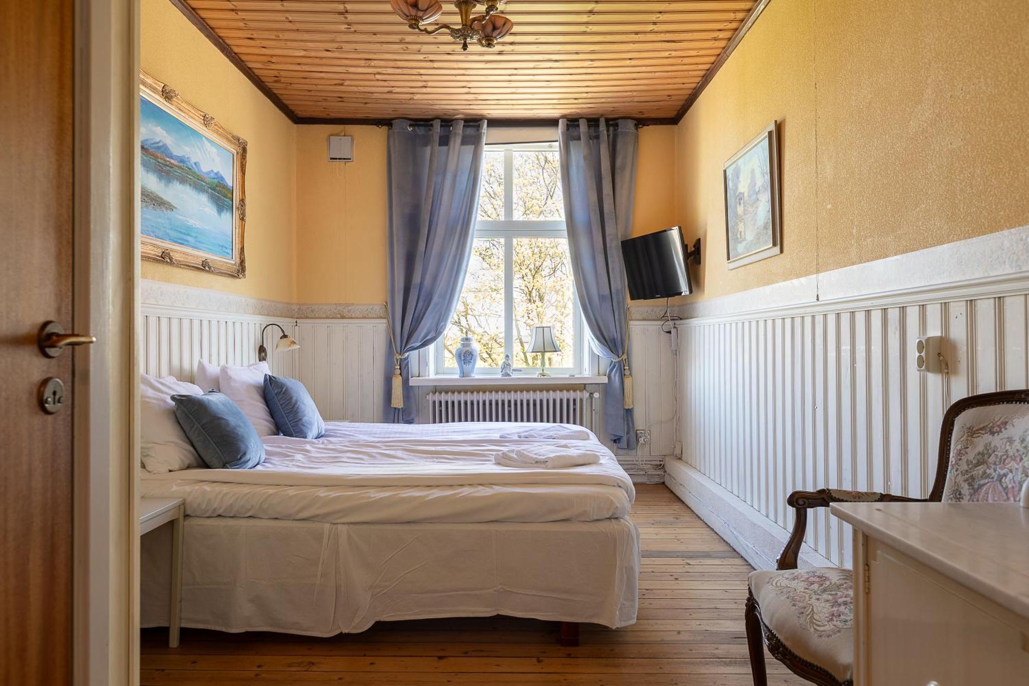 Mjaellbyhus Pensionat & Stugby Сёльвесборг Экстерьер фото